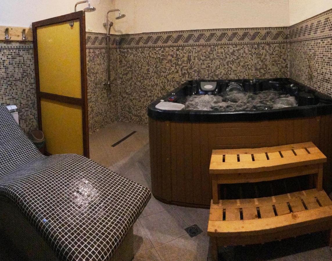 Boryka Family Hotel Asikoria Luaran gambar