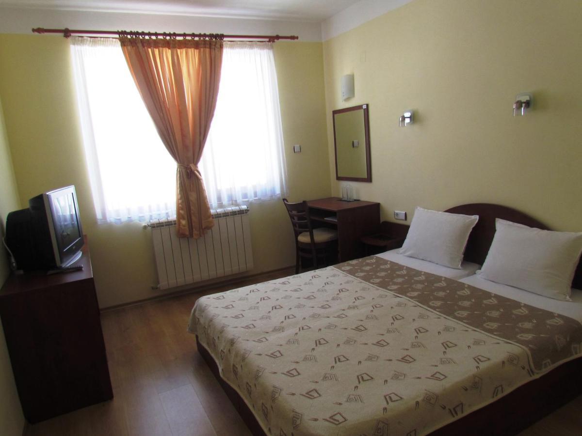 Boryka Family Hotel Asikoria Luaran gambar