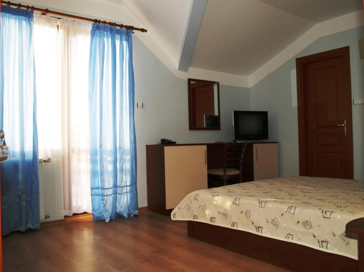 Boryka Family Hotel Asikoria Luaran gambar